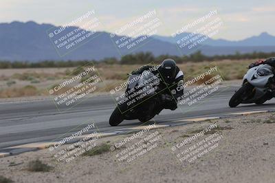 media/Sep-21-2025-Race Pace (Sun) [[98bf33ef95]]/Verified/5-Turn 15 Inside (930am)/